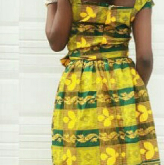 Women African print 2 pcs set of crop top & Skirt - Picture 3 of 4